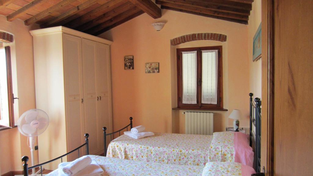 Chiardiluna Pistoia Room photo