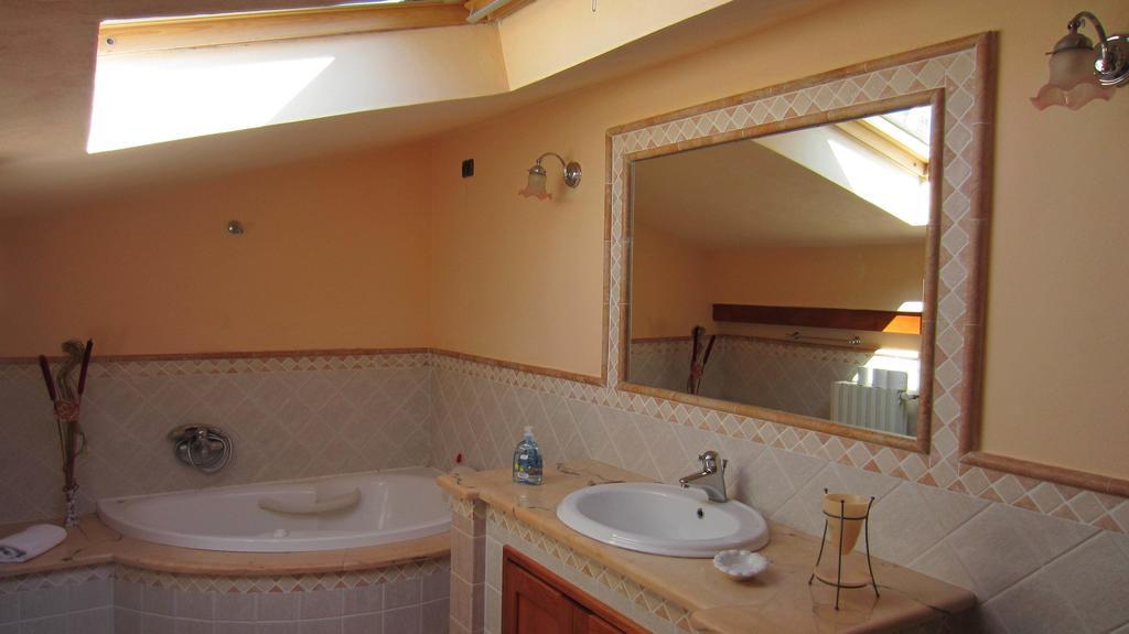 Chiardiluna Pistoia Room photo